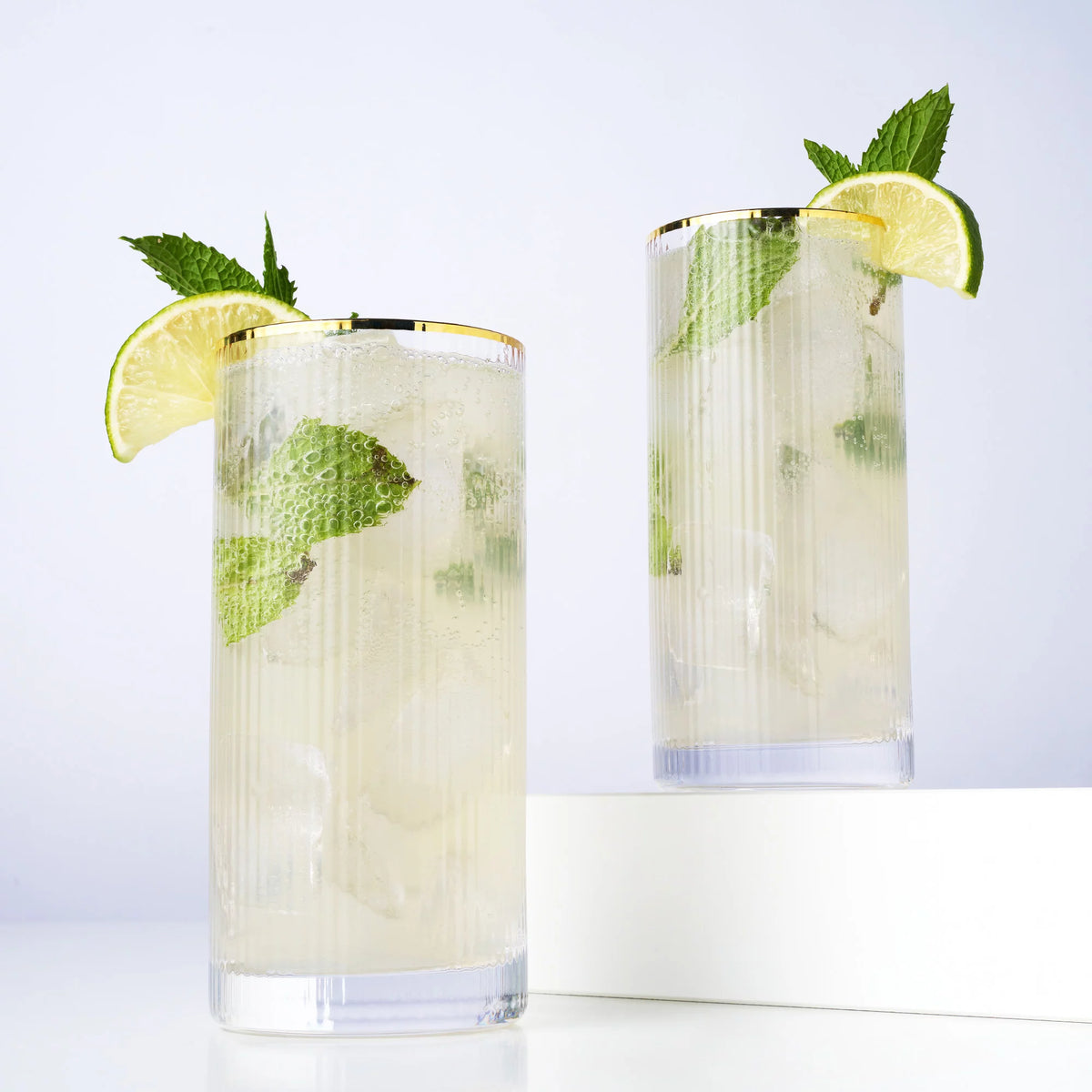 Set of 2 15oz Gold Rimmed Highball Glasses M939316