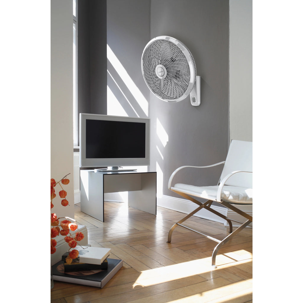 18 Oscillating Wall-Mount Fan with Remote Control P8741