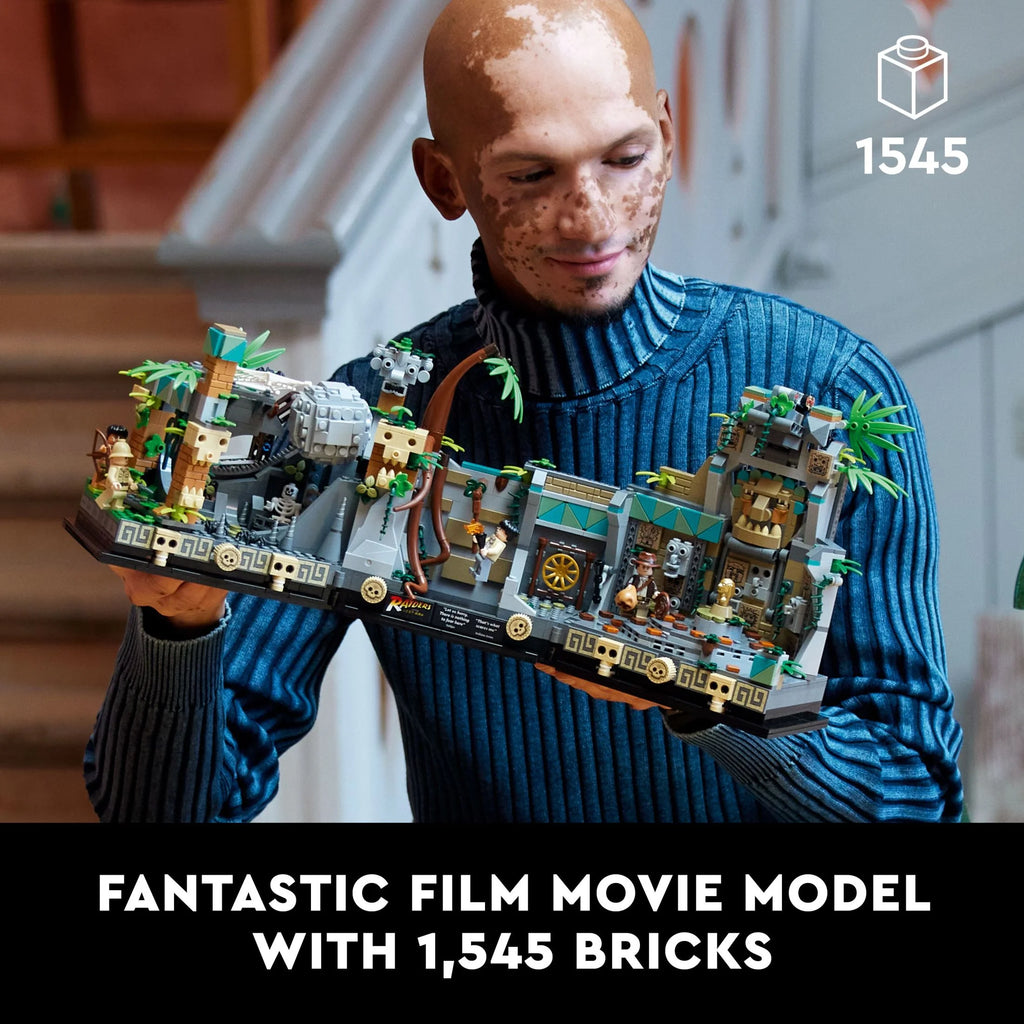 Building Project with 4 Minifigures F519370
