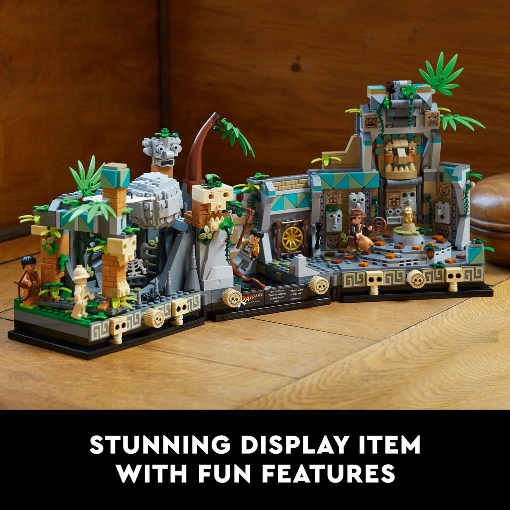 Building Project with 4 Minifigures F519370