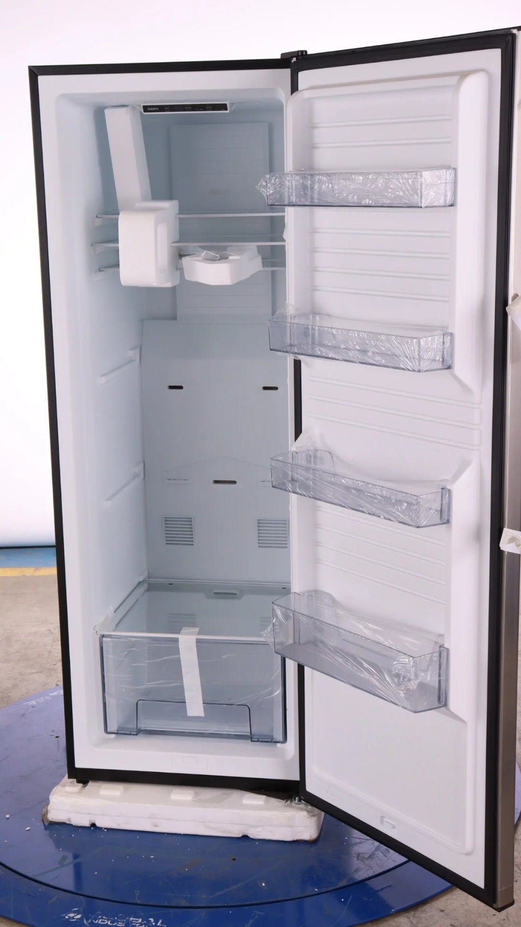 11 Cu.Ft. Stainless Steel Convertible Upright Freezer/Refrigerator M108