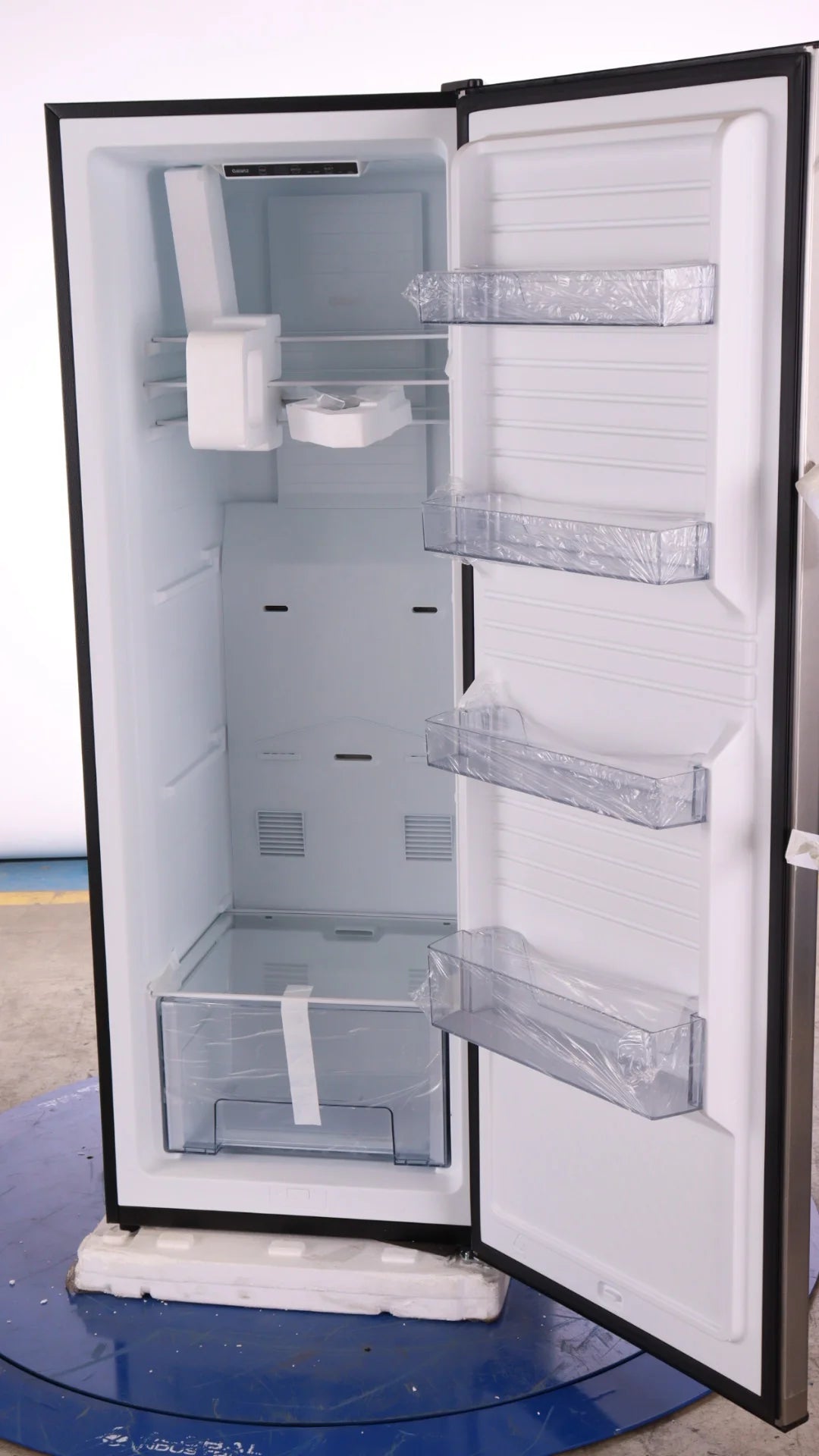 11 Cu.Ft. Stainless Steel Convertible Upright Freezer/Refrigerator M108