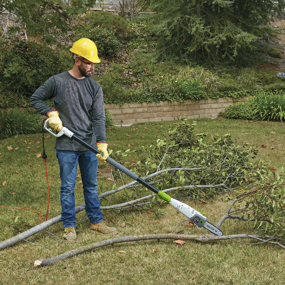 6.5 Amp 9.5 in. Electric Pole Saw H637